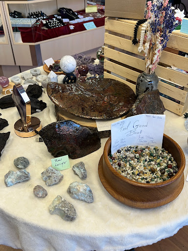 Crafty's Crystals Gallery - Canada