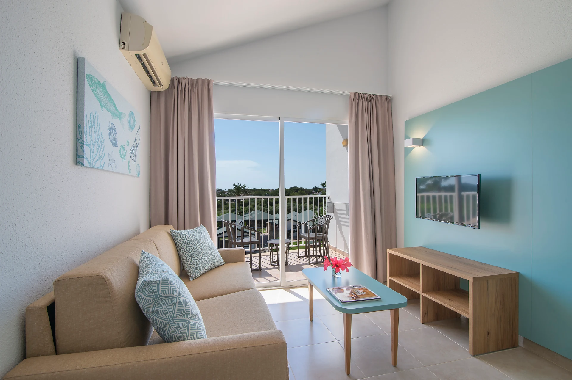 Pierre & Vacances Menorca Cala Blanes Apartamentos