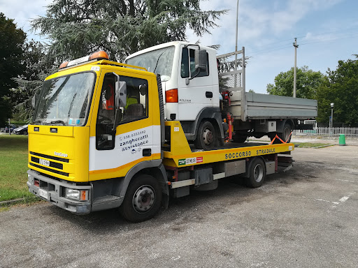 Carrozzeria officina Zangheratti Sas -Motrio Groupe Renault - Thumbnail