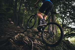 Photo n°7 de Unik Bike - Vente, Entretien, Location, Etude Posturale à Rodez (Service de location de vélo)