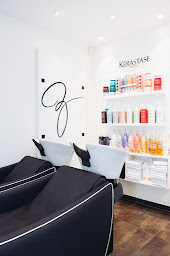 Photo n°6 de Laure Bazan à Houplin-Ancoisne (Salon de coiffure)