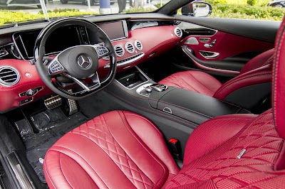 Photos of Mercedes-Benz of Naples