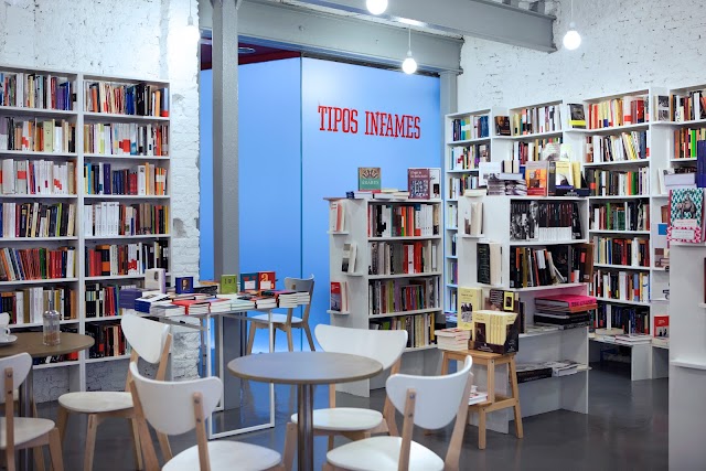 Tipos Infames. Libros y vinos