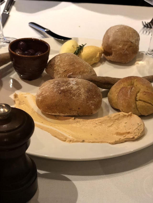 Heirloom Restaurant