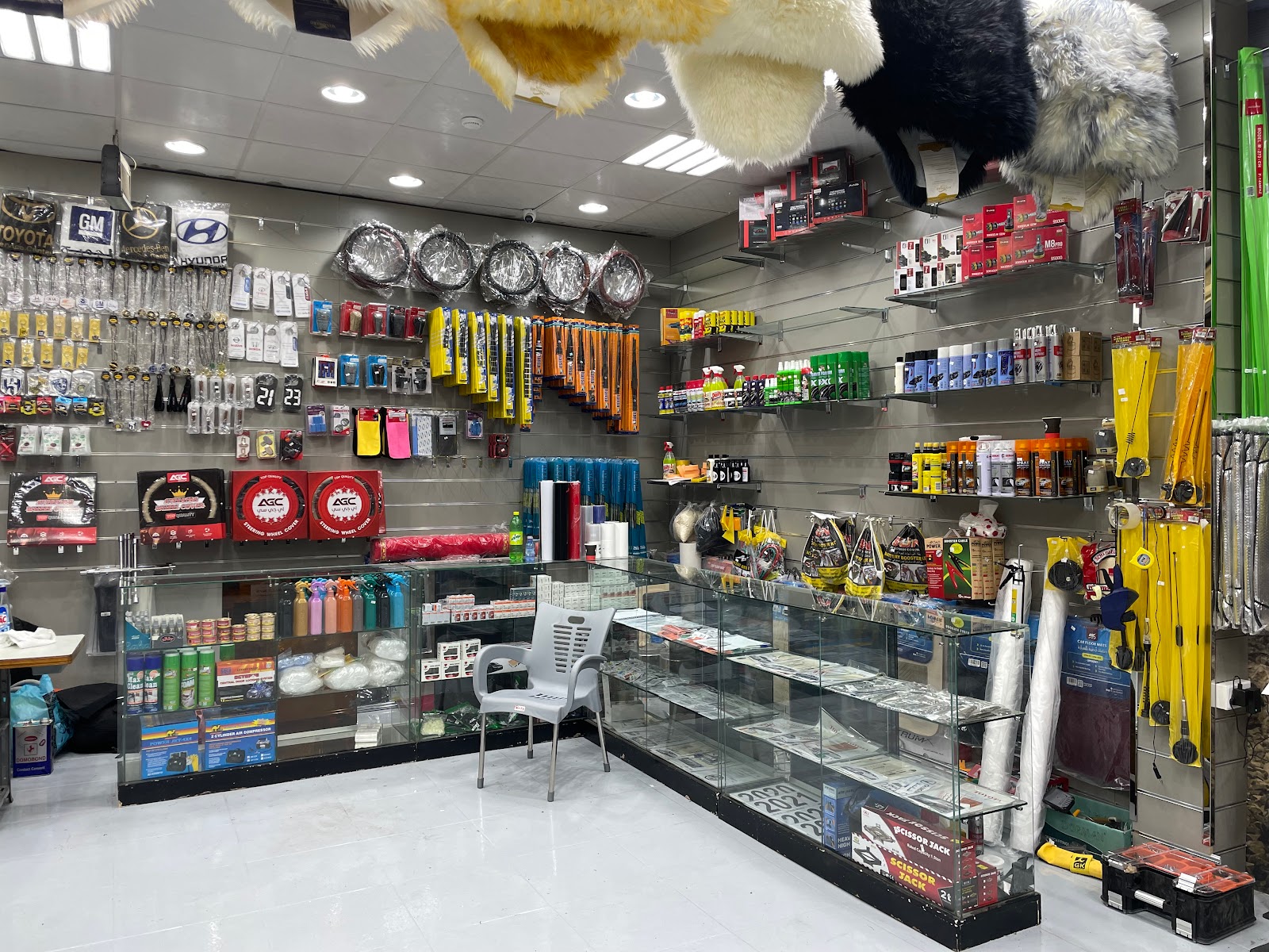 كار بست لزينه السيارات. - صورة 2