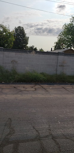 328 W. 5th St. Parking