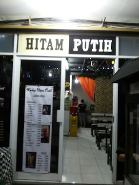 Warkop hitam Putih, Author: halim hardjoko