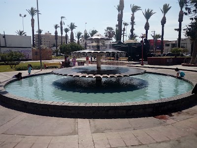 Photos of Plaza Cristobal Col&oacute;n