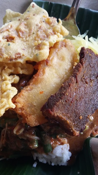 Photos of Pecel Pincuk & Ayam Goreng Kremes H. Syukri