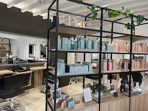 Photo n°11 de Ls Coiffure à Ambrières-les-Vallées (Salon de coiffure)