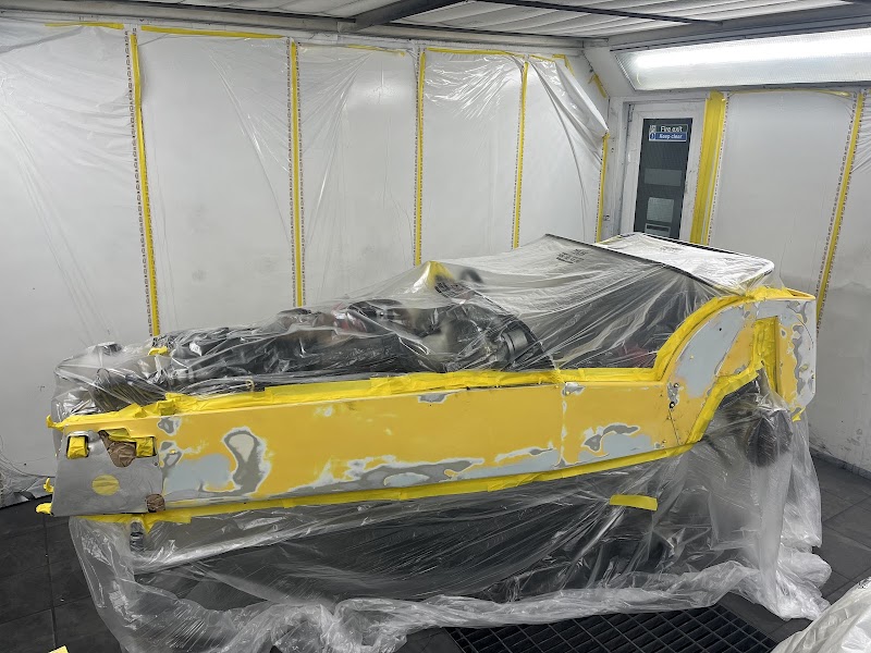 HWM Caterham Servicing, Storage, Parts and Race Support photo 2