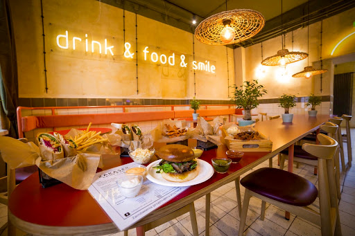 ZAX drink & food by Zakąsek