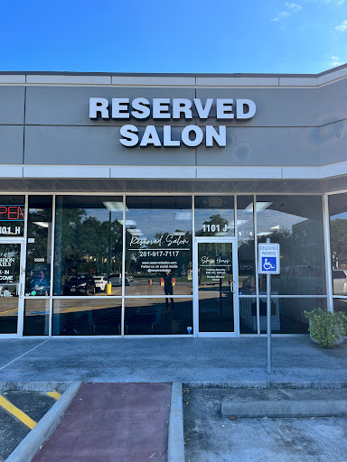 Reserved Salon - Visual