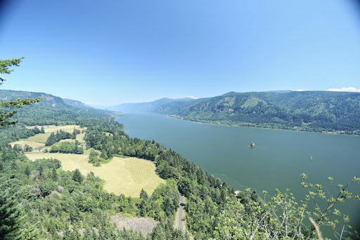 Skamania General Store & Beacon Rock Cafe - Thumbnail