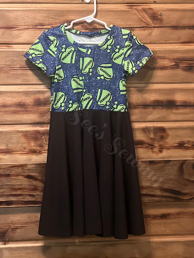 Two See's Sewing - Visual
