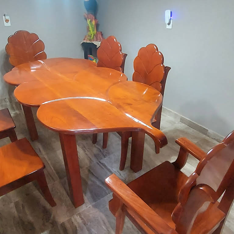 Muebles de cocina de madera. Carpintería ebanisteria Salvador Diaz e hijos.