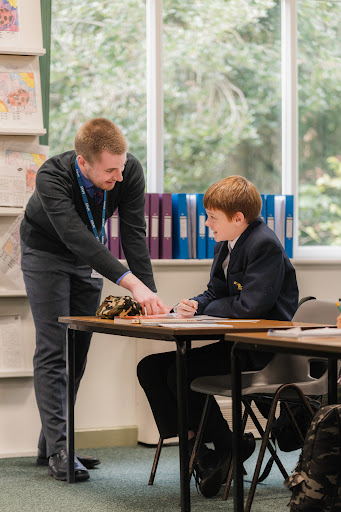 Repton Prep Logo