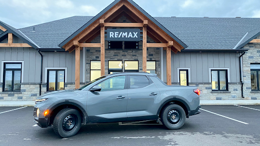 Chrissie McMillan Real Estate Broker at RE/MAX Pembroke Realty Ltd. - Thumbnail
