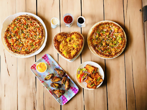 Indian Fusion Pizza Logo