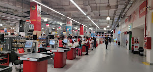 plazaVea hiper Realplaza Cajamarca 7