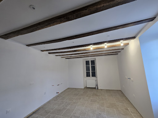 Photo de Les éternels rénovation 16 - Electricité, Plomberie, Plâtrerie, isolation, peinture, revêtement à Nersac (16440)