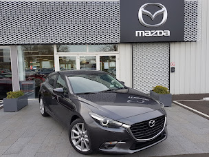 Photo n°35 de Mazda Laval – SARL Autos Sélection à Laval (Vendeur de voitures d'occasion)