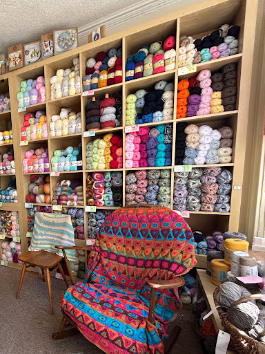 Knitting Pretty - Visual