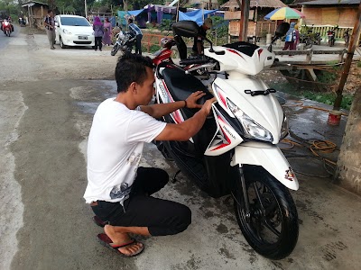 Photos of Cucian Motor Mobil mat Gelex