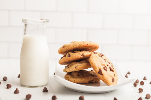 Cloudy Moon Bakery - Visual