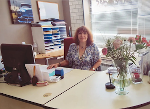 Photo n°5 de Auto école Tip Top Conduite / Les Arcades à Le Neubourg (Auto-école)