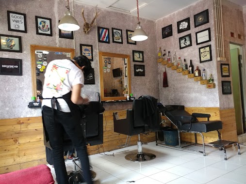 Good Boys Barbershop, Author: Eko Purwanto