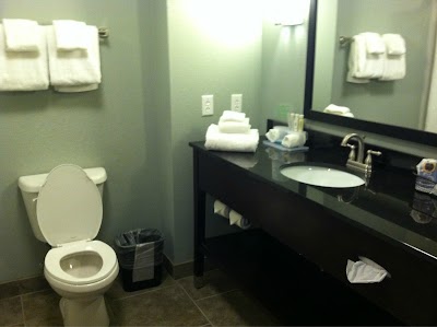 Photos of Holiday Inn Express & Suites Knoxville West - Oak Ridge