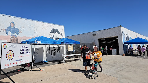 Texas size garage sale - Thumbnail