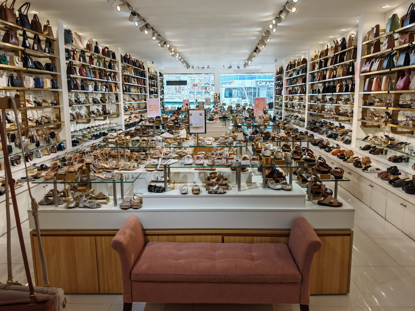 Torino Shoes Ras Al Khaimah - صورة 2