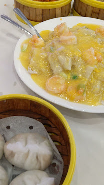 Golden Paramount Seafood Restaurant by null