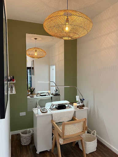 The White Room Beauty Lounge - Thumbnail