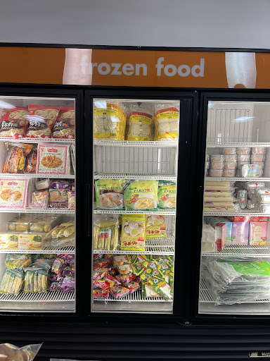 Thanlwin Asian Food Market Gallery - United States