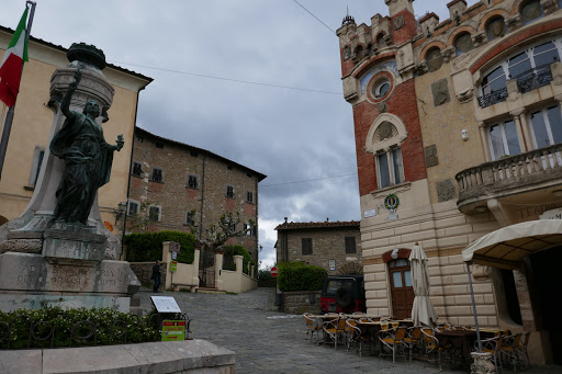 Parcheggio Largo Monticelli - Thumbnail