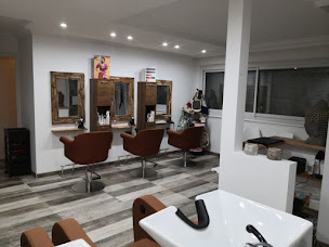 Photo n°12 de L'Avant/Après à Mornant (Salon de coiffure)