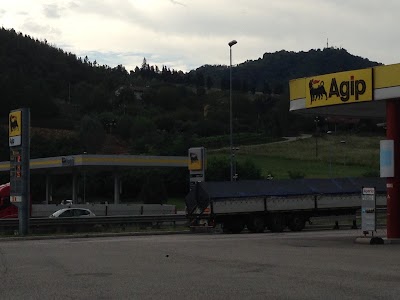 Photos of Eni