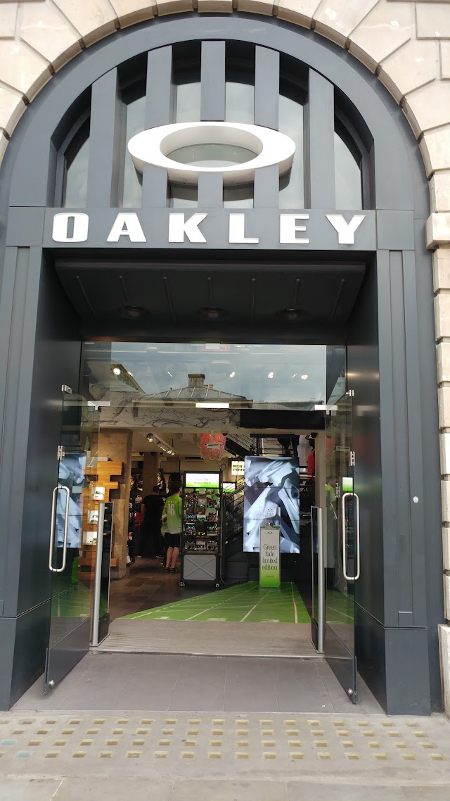Oakley London Covent Garden Store