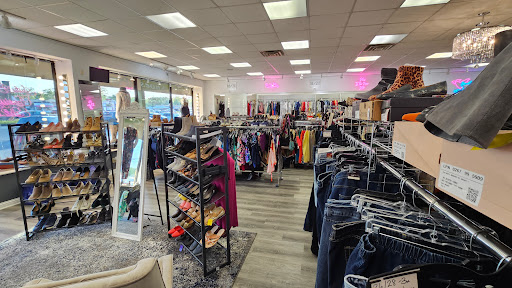 Just Her Size Consignment - Visual
