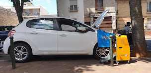 Photo n°7 de FRANCE MOTOR DÉCALAMINAGE MOTEUR CLIMATISATION DIAGNOSTIQUE AUTOMOBILE à Villejuif (Service de climatisation automobile)