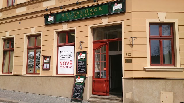 Čtyři sestry - zahradní restaurace