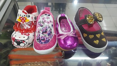 Photos of Toko Nias