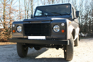 Photo n°1 de NATURE LAND, spécialiste LAND ROVER Defender à Missillac (Atelier de réparation automobile)
