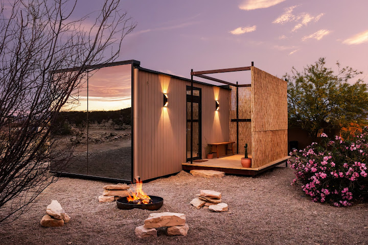 Ghost Town Casitas -- Stay Minutes from Big Bend Natl Park by null