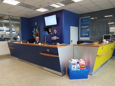 Photos of Peugeot, UAB Autovici