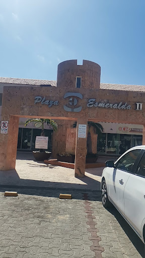 Esmeralda plaza - Thumbnail