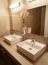 Photo n°15 de Des lits sur la place à Hérépian (Chambre d'hôtes)